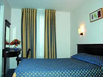 Отель De Opera 2*